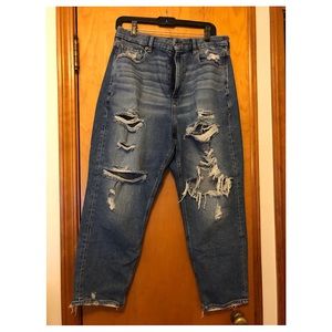 American Eagle Curvy Mom Jeans
